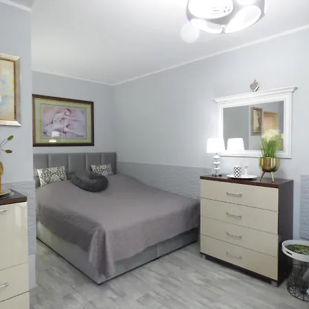 Albatros Alb Apartment *